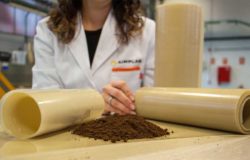 Biobased plastic wrap made from coffee grounds